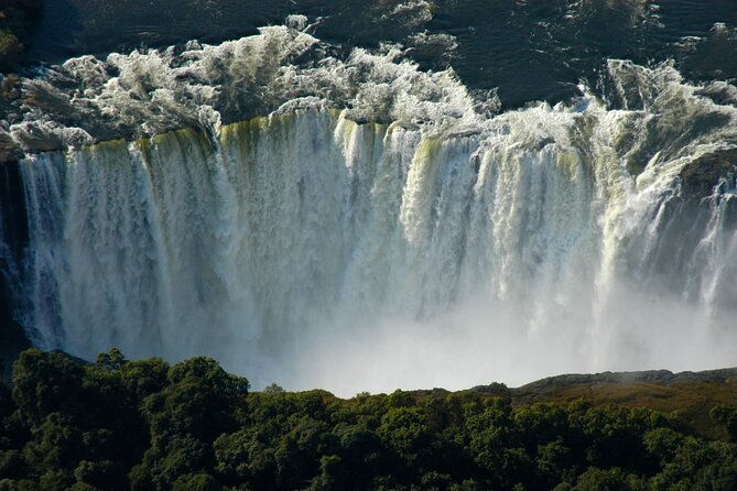 15 minutes scenic helicopter flight above Victoria Falls-Zimbabwe - Getting there smoothly: pickup, comfort, and timing