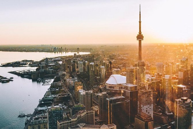 20 km Helicopter Tour over Toronto - Seats, photos, and the small rules that can affect your day