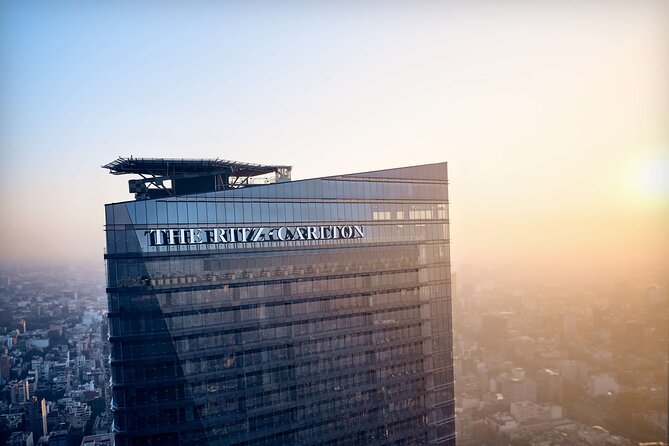 30' Mexico City Helicopter Tour - Landing at Ritz Carlton Reforma - What you see from the air (and why it’s worth it)