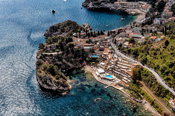 35 min Taormina and Etna private helicopter tour from Fiumefreddo - Taormina’s high points: medieval village and the Alcantara valley look