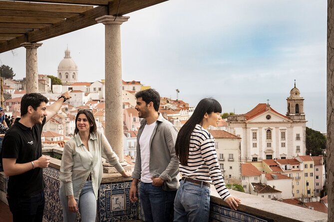 360º Lisbon: Helicopter Flight, Boat Trip and Old Town Walking - The 8-minute helicopter finale: how to think about seats and views