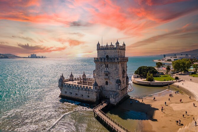 360º Lisbon: Helicopter Flight, Boat Trip and Old Town Walking - Practical tips that make the day feel easy