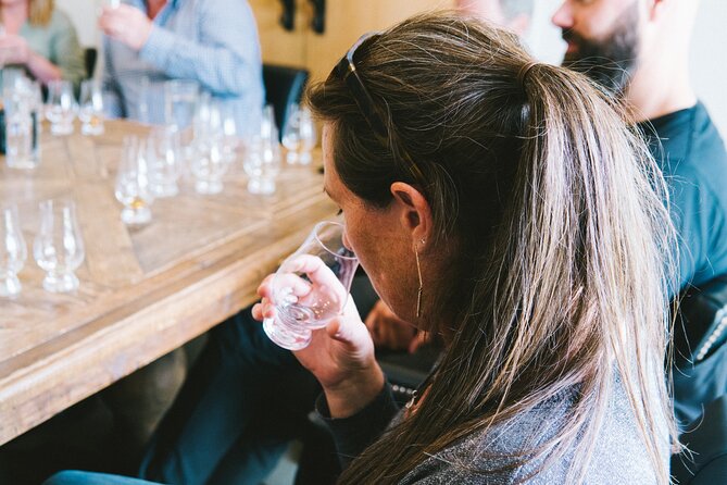 6 Hour's - Queenstown's Helicopter Gin Tour - The Crown Range Road transfer: quick scenic riding in comfort