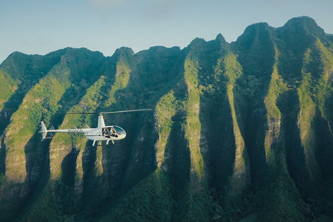 60 Minutes SHARED Helicopter Tour in Honolulu - Stop 2: Waikiki from above (more than just tall buildings)