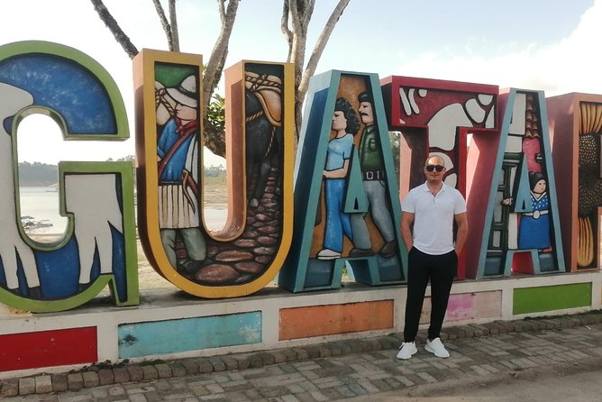 Amazing Private Guatape Tour + Boat Ride + Helicopter & Rock - From Medellín, a Guatapé day with two very different endings