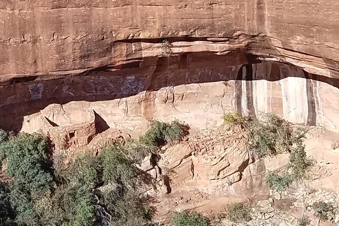 Ancient Sedona (30+ Mile) - Sedona Helicopter Tour - Courthouse Butte, Snoopy Rock, Tea Kettle, and the fun side of Sedona