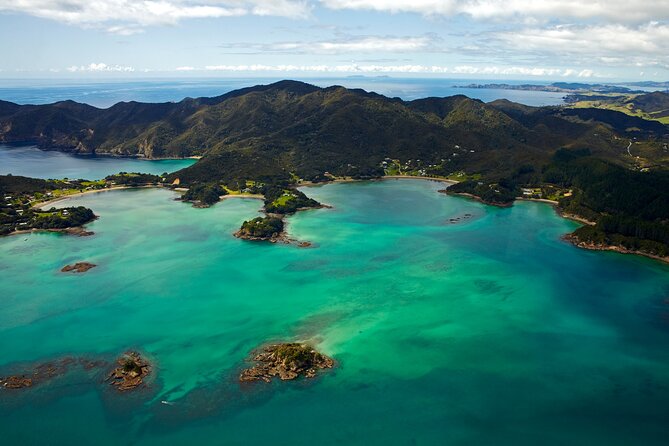 Bay of Islands and Hole in the Rock Scenic Helicopter Tour - Why this Bay of Islands helicopter route hits the highlights