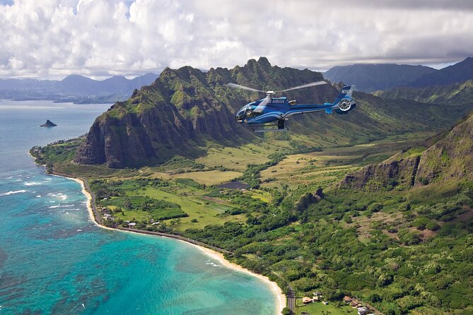 Blue Skies of Oahu Helicopter Tour - Lanikai and Kailua: the Windward side’s clean-water signature