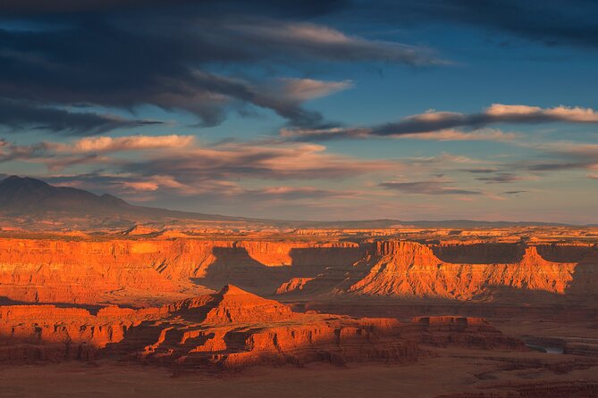 Canyon Country Sunset Helicopter Tour - 60 minutes - Canyon Country Sunset from Moab: The Big Promise of a 60-Minute Flight
