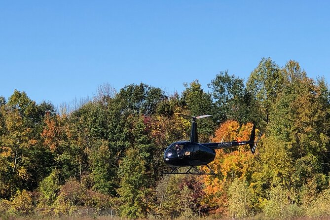 Couple's Private Hudson Valley Fall Foliage Helicopter Tour from Westchester - Inside the R44: What the “Private” Part Really Means