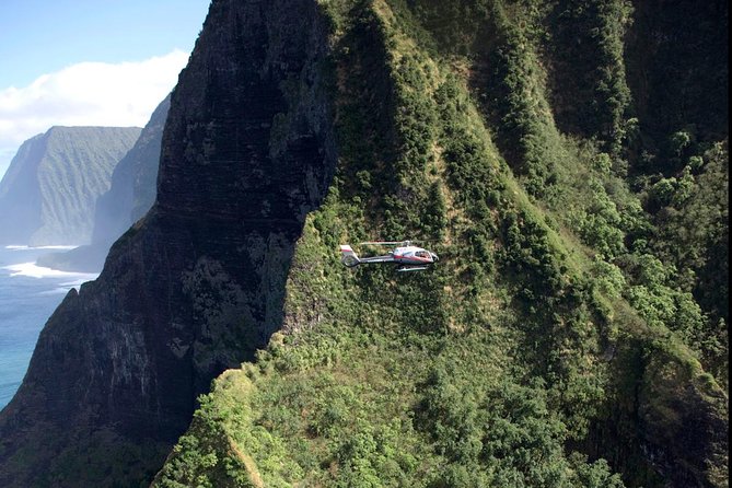 Deluxe Helicopter Tour of Molokai and Maui - Two Islands in 55 Minutes: What This Molokai–Maui Helicopter Route Gives You