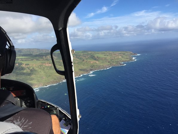 Doors Off West Maui and Molokai 45 minute Helicopter Tour - Stop 2: West Maui north shore mountains, coastline, and beaches
