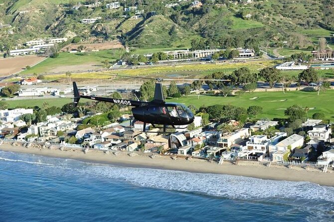 Experience Helicopter Attractions of Los Angeles - Hollywood Sign and Griffith Observatory: the best photos come fast