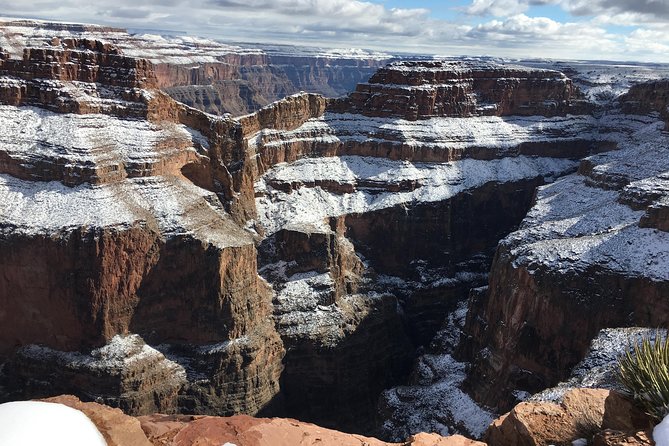 Grand Canyon Helicopter and Western Ranch Adventure Landing Tour - Route highlights in the air: Hoover Dam, Fortification Hill, Lake Mead