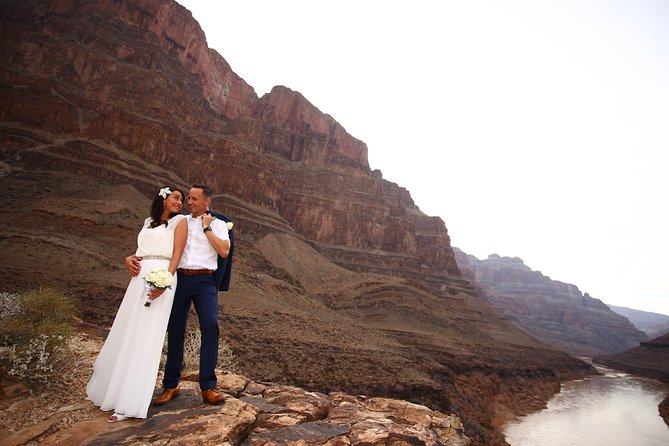 Grand Canyon Helicopter Wedding - The photo plan: 100 edited images in 48 hours