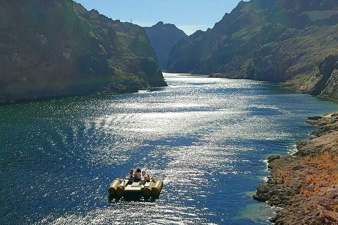 Grand Celebration Helicopter Tour with Black Canyon Rafting - Flying over Hoover Dam and Lake Mead: what the views really feel like