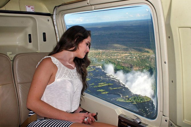 Helicopter Flight 12/13 Minute (Zimbabwe) - Your Start Point and Shared Transfer: Smooth for Most, Something to Watch