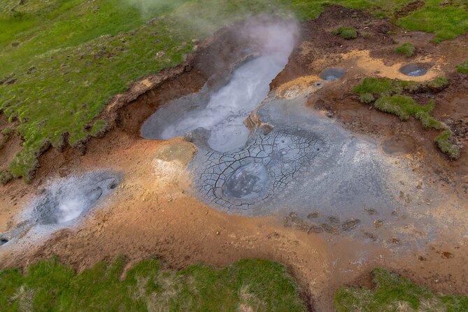 Helicopter Flight Over Geothermal Landscapes from Reykjavik - A birdseye pass over Reykjavík: quick perspective, no extra fuss