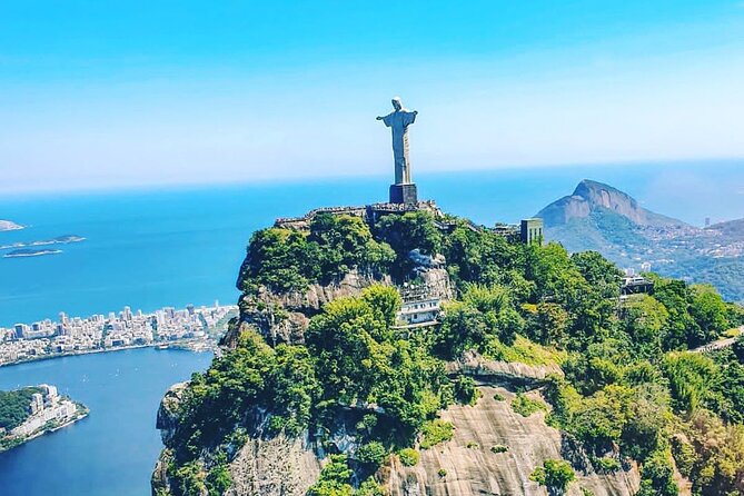Helicopter tour in Rio de Janeiro - 25 Minutes - Ipanema, Leblon, Arpoador, Copacabana: the coastline sweep you came for