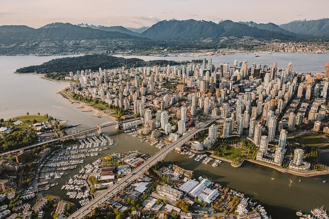 Helicopter Tour of Vancouver City (Depart SKY Hangar) - Getting Off at the SKY Hangar: what “Vancouver from above” really means