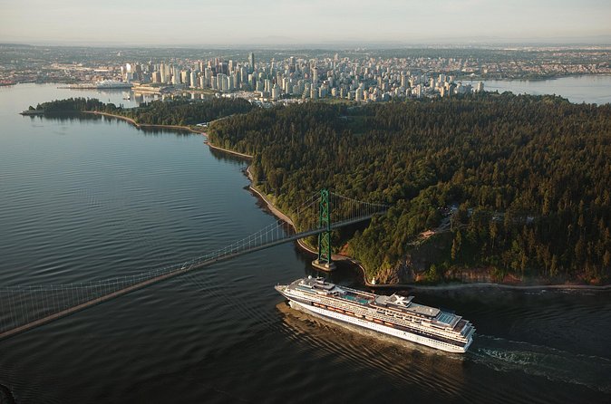 Helicopter Tour of Vancouver City (Depart SKY Hangar) - Timing, group size, and how to prepare