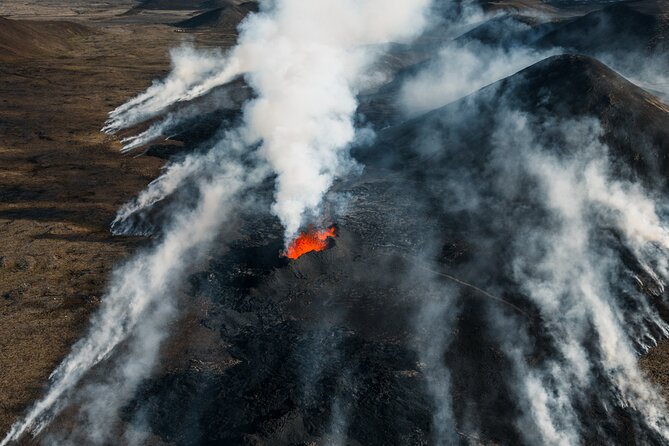 Helicopter Tour Over Iceland’s Reykjanes Volcano Eruption Site - Price and value: what $524.95 really buys