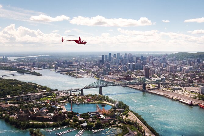 Helicopter Tour Over Montreal - Price and value: $187.76 for a short, high-impact view