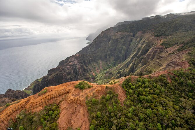 Kauai' Exclusive Helicopter Tour: Land & Explore Olokele Canyon - Price and value: $369 for 90 minutes, but what are you paying for
