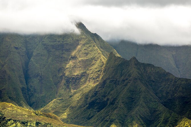 Kauai' Exclusive Helicopter Tour: Land & Explore Olokele Canyon - Comfort, music, and guide style that makes the ride easier