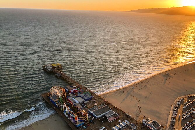 LA Helicopter Tour with Malibu Landing - The Pacific from above: Santa Monica and Venice time