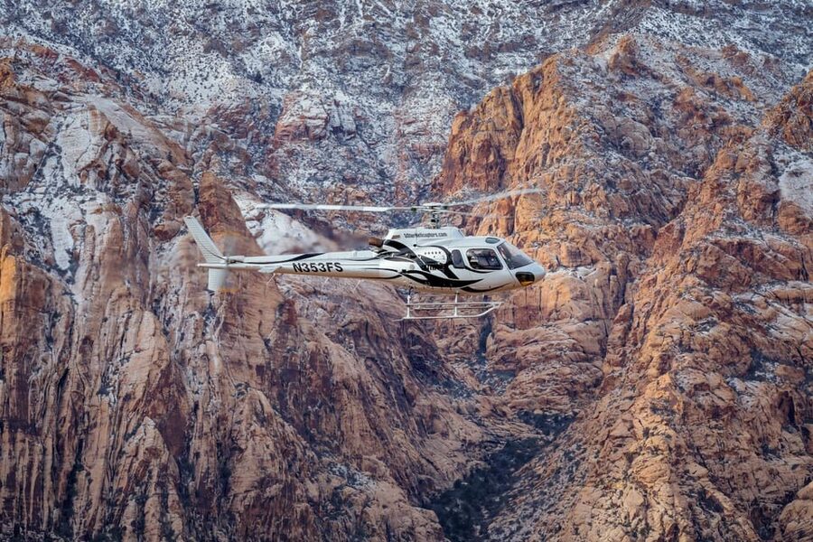 Las Vegas: Red Rock Canyon and Vegas Strip Helicopter Tour - Calico Hills: seeing the patterns without the slog