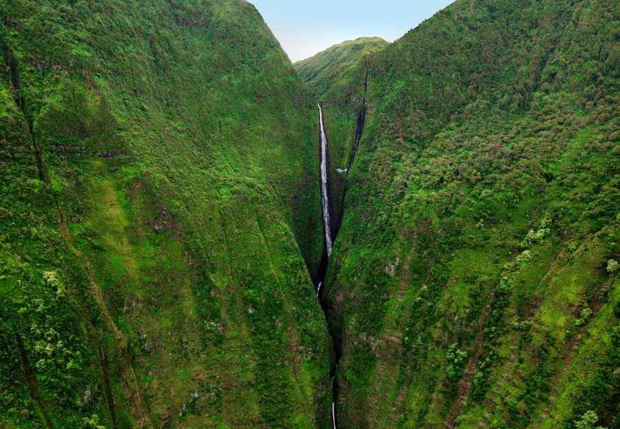 Maui and Molokai: Spectacular Helicopter Tour - Who should book this Maui and Molokai helicopter tour