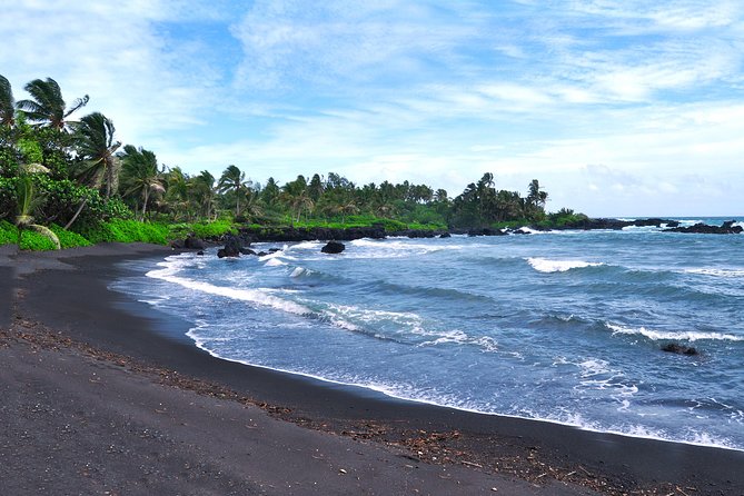 Maui: Road to Hana Luxury Limo-Van Tour with Helicopter Flight - From Kahului Heliport to Hana, Without the Full-Day Grind