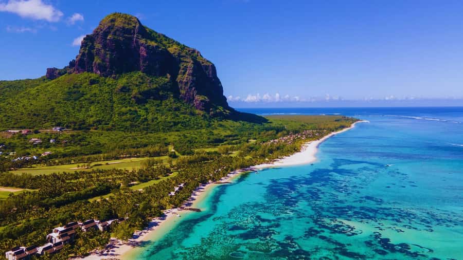 Mauritius: Underwater waterfall by Helicopter tour - Chamarel Colored Earths and waterfalls: seeing color geology from above