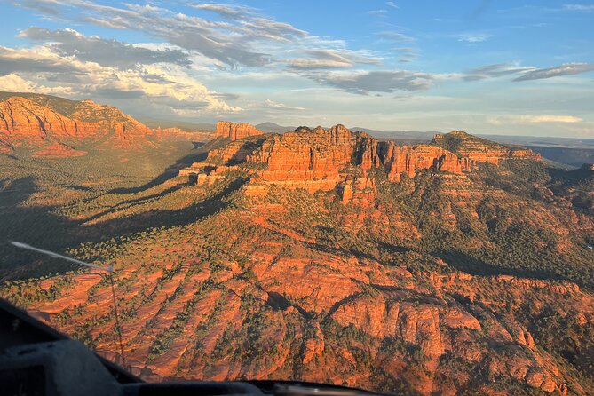 Mogollon Rim (80+ Mile) - Sedona Helicopter Tour - Cow Pies, the Eagle, Tea Kettle, and Other Signature Formations
