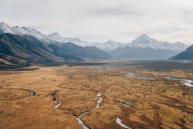 Mount Cook Alpine Explorer Helicopter Flight with Alpine Landing - The snow landing moment: what it feels like when conditions allow