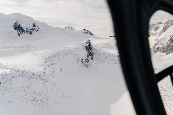 Mount Cook and The Glaciers 55-Minute Helicopter Flight - West Coast Glaciers in One Shot: Franz Josef and Fox Without the Long Detour