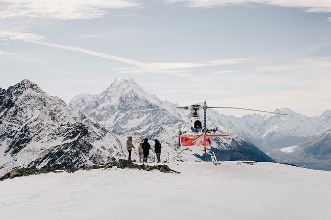 Mount Cook: Mountains High 40-Minute Helicopter Flight - Glentanner Park to the ice: what the first minutes feel like