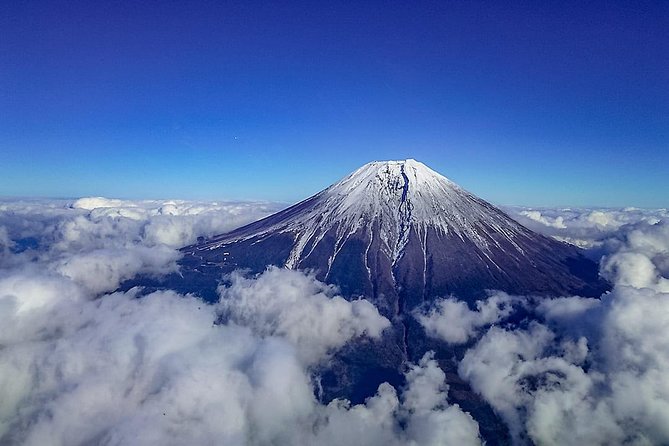 Mt. Fuji & Tokyo Helicopter Tour【90 mins】 : Close to Mt.Fuji! - Tokyo Heliport: Getting Oriented and Knowing the Photo Rules