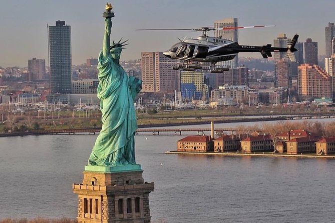 New York City Grand Island Helicopter Tour - Photos, Audio, and Window Reality (Yes, the Seat Matters)