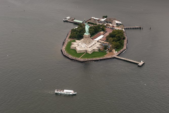 New York City Grand Island Helicopter Tour - Downtown Manhattan Heliport: Timing, Security, and What to Expect at Check-In