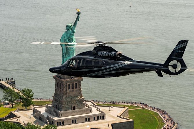 New York Helicopter Tour: City Skyline Experience - Price and Value: $239 for a 25-30 Minute Helicopter Tour