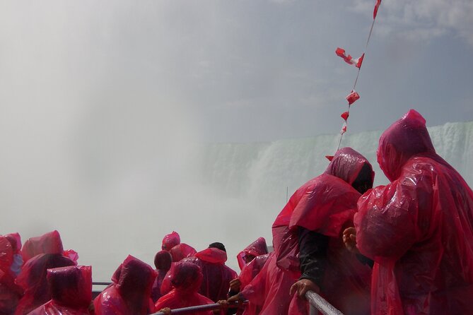 Niagara Falls Canada: Helicopter + Boat + Lunch & more US Pick-up - Niagara City Cruises Voyage to the Falls: priority access and the mist zone