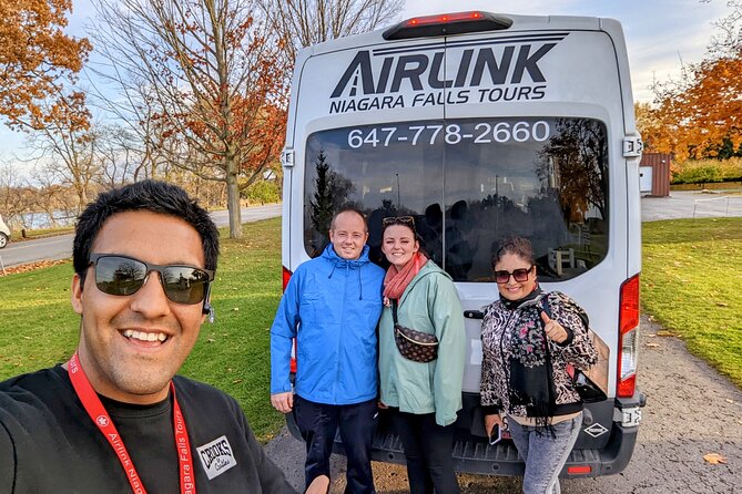 Niagara Falls VIP Private SUV Tour: Helicopter & Boat included - Sheraton Fallsview buffet lunch: good views, check what’s included