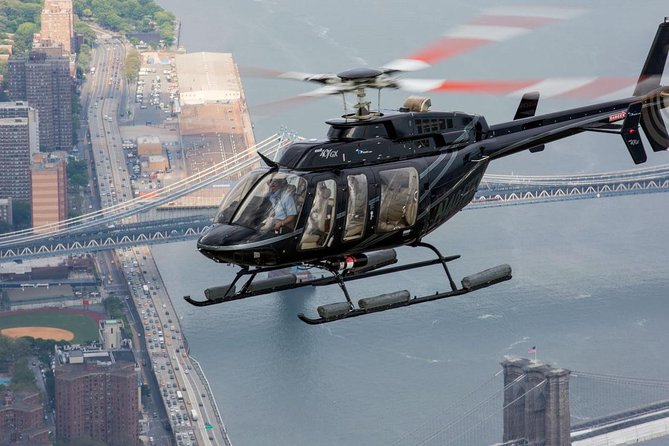 NY Helicopter Tour: Manhattan & Brooklyn (Heliport Fees Incl.) - Brooklyn Bridge to Lady Liberty: The Big Landmarks Early