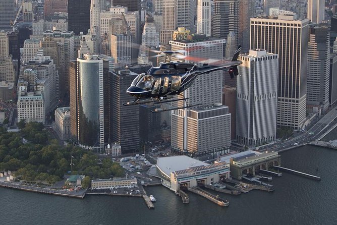 NY Helicopter Tour: Manhattan & Brooklyn (Heliport Fees Incl.) - Midtown Icons: Chrysler Building, Rockefeller Center, and the Park Views