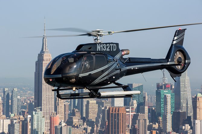 NY Helicopter Tour: Ultimate NYC Sightseeing (Heliport fees Incl) - Comfort, safety, and the things that can affect your flight