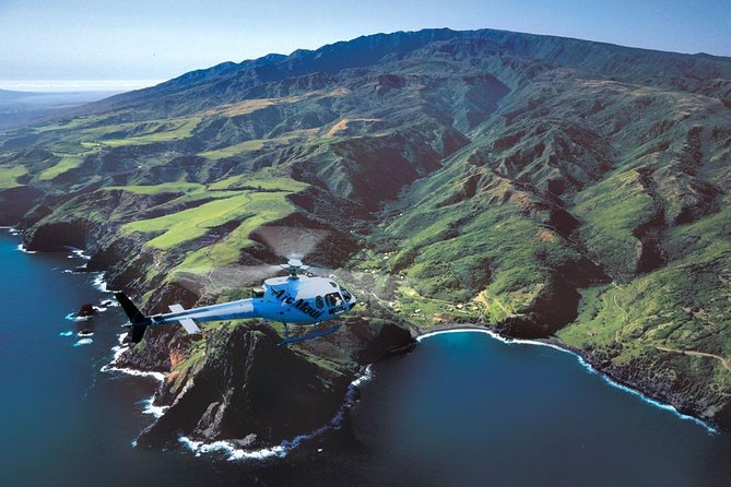 Oceanfront Landing 75-Minute Event Helicopter Tour - First, you start at the Kahului Heliport, not your hotel
