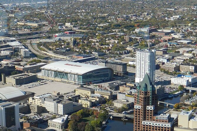 Private Downtown Milwaukee Helicopter Ride - How the 10–15 Minute Private Helicopter Ride Works