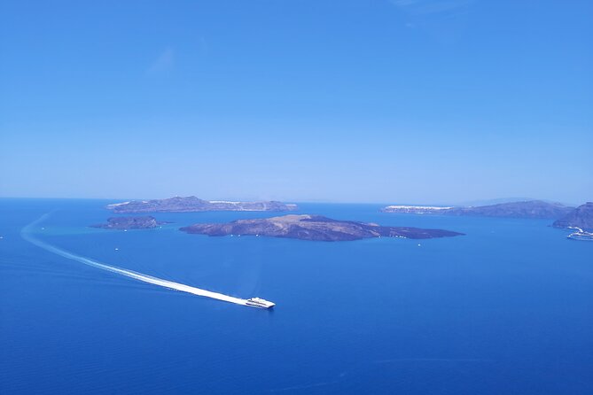 Private Helicopter Tour Santorini 20 minutes - up to 4 passengers - Quick reasons this 20-minute flight is so tempting